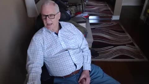 silverfox online show from December 3, 2024, 9:56 pm