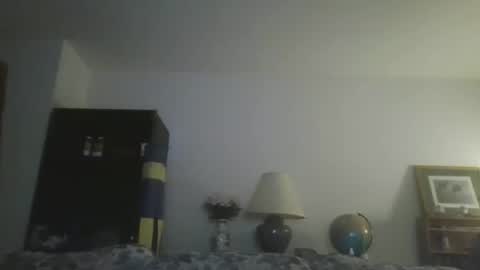 silverfunfox online show from April 17, 2026, 10:51 am