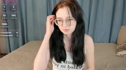 Snapshot of silvernoise chatting on February 3, 2026, 9:20 pm Alice online show from February 3, 2026, 9:20 pm