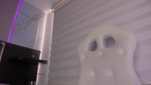 Snapshot of silvia_richiej chatting on January 27, 2025, 5:58 pm silvia online show from January 27, 2025, 5:58 pm