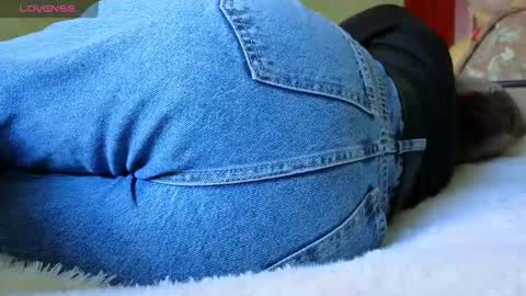 miss Anna online show from February 11, 2025, 1:09 pm