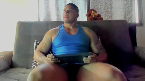 simeone_panda online show from November 13, 2025, 12:59 pm