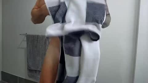 Snapshot of simflo710 chatting on December 14, 2024, 3:40 am Christopher online show from December 14, 2024, 3:40 am