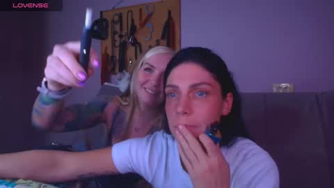 simona_moonshine online show from November 20, 2025, 7:02 pm