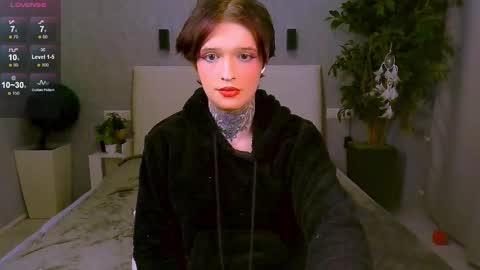Simona online show from February 2, 2025, 4:11 pm