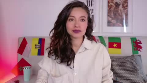 simone_feral online show from July 8, 2026, 12:42 pm