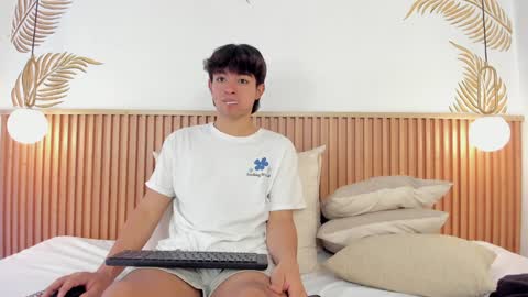  Simon  online show from January 2, 2025, 3:08 pm