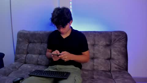  Simon  online show from January 29, 2025, 12:45 pm