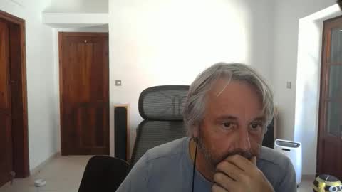 Simon online show from May 9, 2026, 8:41 am