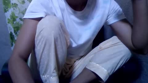 simplegurll online show from October 19, 2025, 11:38 pm