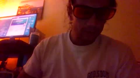 Snapshot of simplejack03xx chatting on November 2, 2025, 8:22 pm simplejack03xx online show from November 2, 2025, 8:22 pm