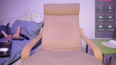 A present for me  online show from March 6, 2025, 5:57 am