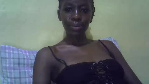 Snapshot of simplyloy33 chatting on April 15, 2026, 11:16 pm simplyloy33 online show from April 15, 2026, 11:16 pm