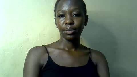 Snapshot of simplyloy33 chatting on June 11, 2026, 8:12 am simplyloy33 online show from June 11, 2026, 8:12 am