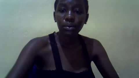 Snapshot of simplyloy33 chatting on June 29, 2026, 2:07 am simplyloy33 online show from June 29, 2026, 2:07 am