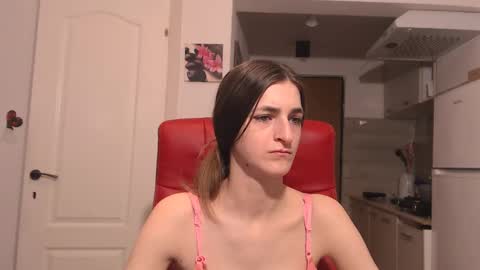 simyhvn online show from February 19, 2026, 6:37 pm