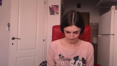 simyhvn online show from March 21, 2026, 5:34 am