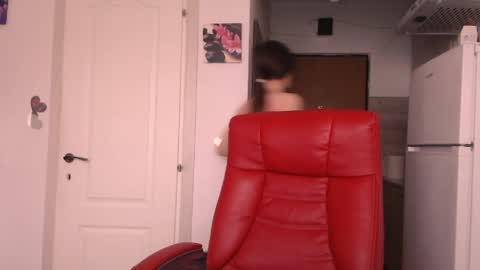 simyhvn online show from April 2, 2026, 5:27 am