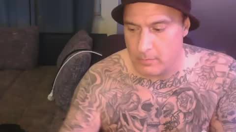 sinalco1975 online show from November 7, 2025, 4:56 am