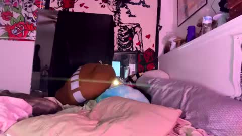 sinderleeisagoodgirl online show from July 26, 2026, 6:43 am