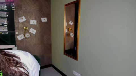 sinfulkittyyy online show from June 20, 2026, 1:14 pm
