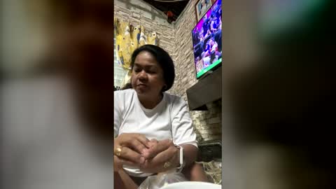 sinfullwife6969 online show from April 19, 2026, 11:53 am