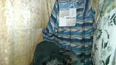 Snapshot of single_momma68 chatting on October 27, 2025, 12:31 pm Single momma68 online show from October 27, 2025, 12:31 pm