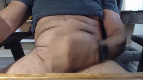 Snapshot of singlemaleca chatting on October 29, 2025, 12:24 am SingleMaleCA online show from October 29, 2025, 12:24 am