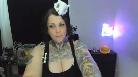 Sinomin online show from May 17, 2026, 11:23 pm