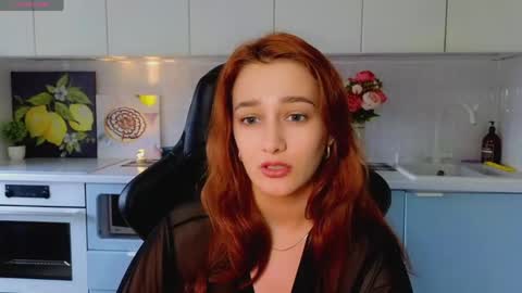Sinty Noria online show from May 19, 2026, 1:11 am