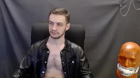 Snapshot of sir_damien chatting on February 8, 2025, 5:40 am Sir Damien online show from February 8, 2025, 5:40 am