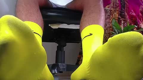 only foot                         worshipers here online show from December 21, 2024, 8:32 pm