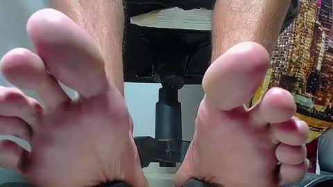 only foot                         worshipers here online show from January 21, 2025, 3:15 am