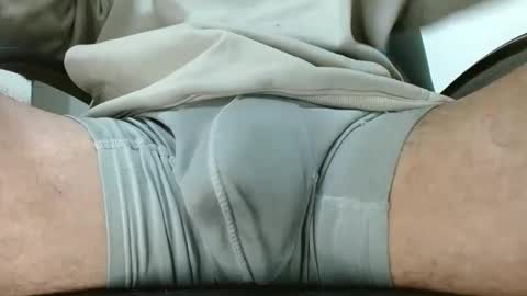 Snapshot of sir_tall_dom chatting on January 18, 2026, 2:15 am AlphaMaster Rodrick online show from January 18, 2026, 2:15 am