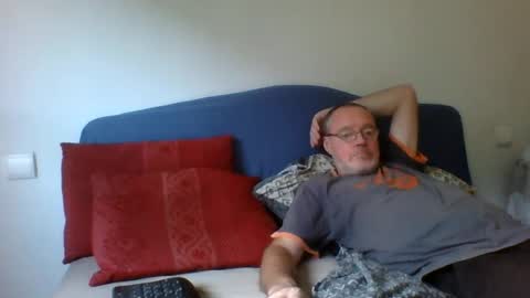 sirdon83 online show from July 12, 2026, 6:10 pm