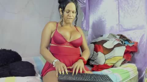 Sirena Fuentes online show from May 11, 2026, 1:44 am