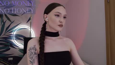 Goddess Sirena online show from March 9, 2026, 7:51 pm