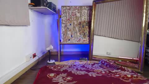 siriss_boyrag online show from March 8, 2025, 2:34 am