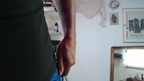 siriss_boyrag online show from September 20, 2025, 4:08 pm