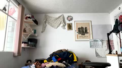 siriss_boyrag online show from April 8, 2026, 2:06 pm