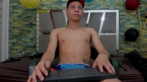 SIR RYANT online show from December 11, 2024, 7:03 pm