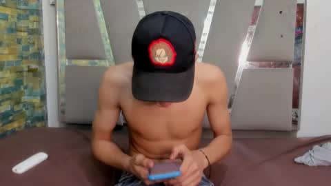 SIR RYANT online show from December 12, 2024, 8:21 pm