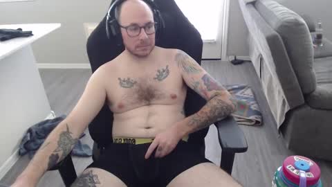 Snapshot of sirscotty831 chatting on December 15, 2024, 10:37 pm Sir Scotty online show from December 15, 2024, 10:37 pm