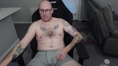 Snapshot of sirscotty831 chatting on January 12, 2025, 12:49 am Sir Scotty online show from January 12, 2025, 12:49 am