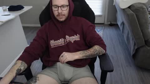 Snapshot of sirscotty831 chatting on February 4, 2025, 2:32 pm Sir Scotty online show from February 4, 2025, 2:32 pm