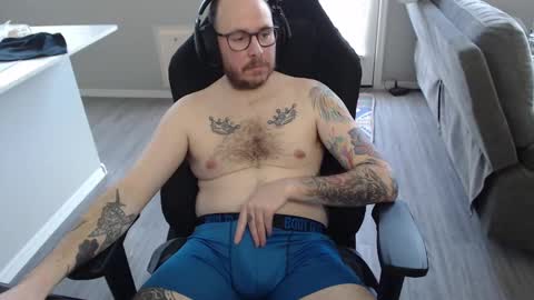 Snapshot of sirscotty831 chatting on February 11, 2025, 11:44 pm Sir Scotty online show from February 11, 2025, 11:44 pm