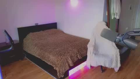 Snapshot of sissyashleigh chatting on March 16, 2026, 5:28 pm Ashleigh Mak online show from March 16, 2026, 5:28 pm