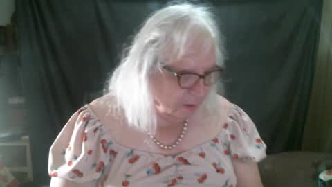 Sissy Diane online show from October 18, 2025, 12:39 pm