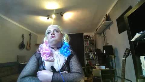 Tiffany Candy online show from December 21, 2024, 1:21 pm