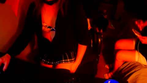 red online show from September 14, 2025, 7:07 am